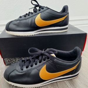 NIKE Cortez gold and black Classic